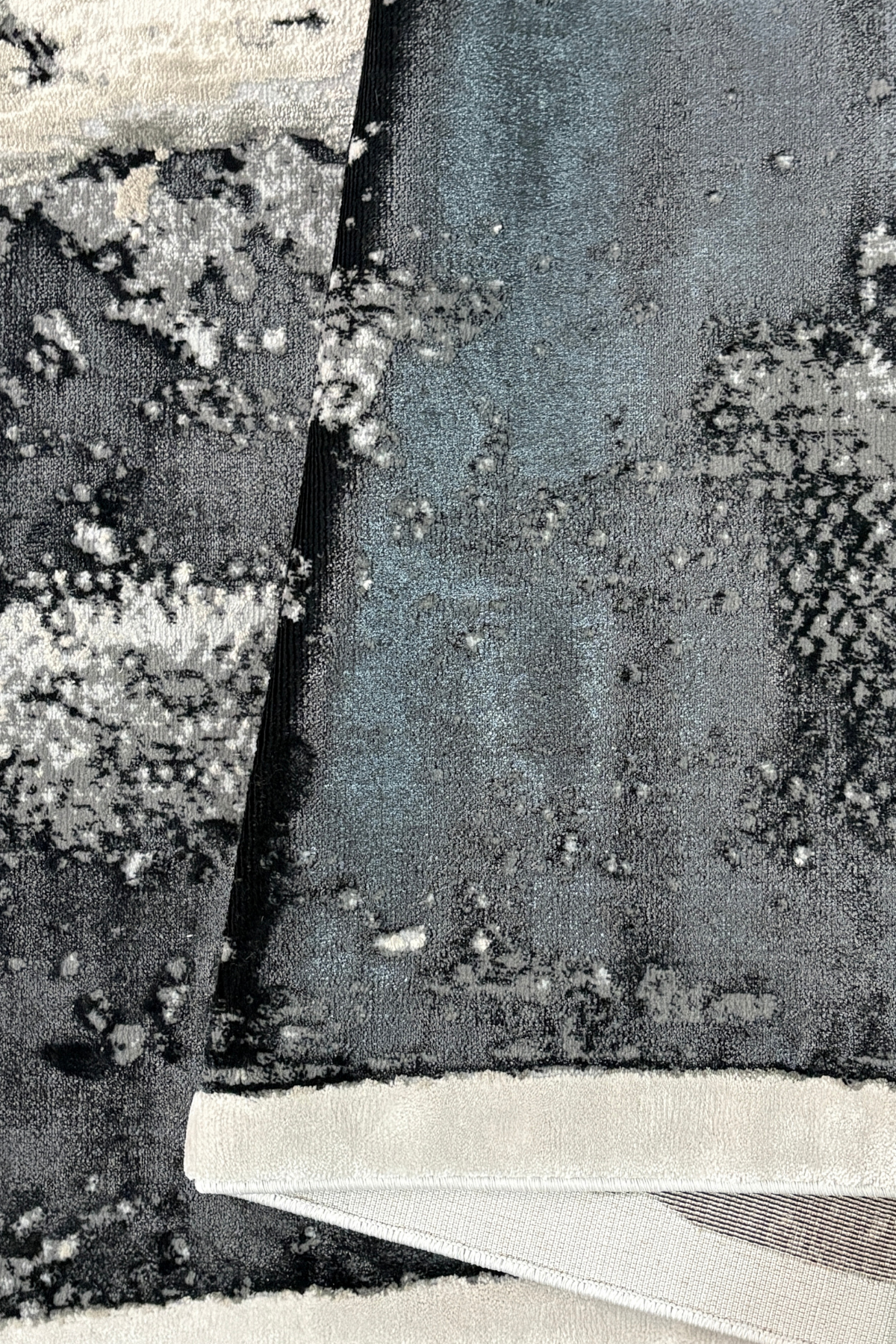 Calyra