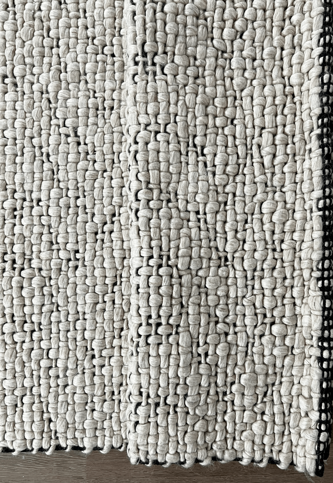 Thamu Beige/Black - Rectangular Rugs - DecoLiving